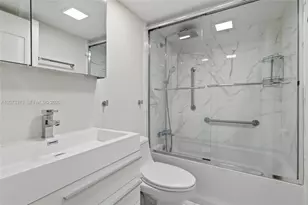 250 174th St, Sunny Isles Beach, FL 33160 - Photo 19