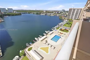 250 174th St, Sunny Isles Beach, FL 33160 - Photo 25