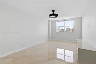 250 174th St, Sunny Isles Beach, FL 33160 - Photo 15