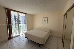 2457 Collins Ave, Miami Beach, FL 33140 - Photo 11