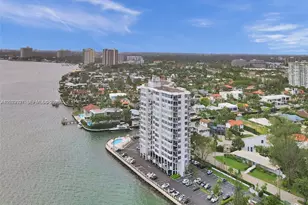 11930 N Bayshore Dr, North Miami, FL 33181 - Photo 29