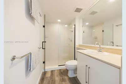 335 S Biscayne Blvd #2805, Miami, FL 33131 - Photo 11