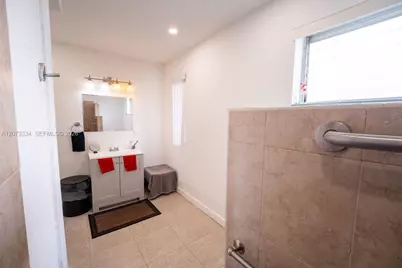 11600 NE 6th Ave, Biscayne Park, FL 33161 - Photo 15