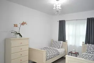 811 SW 11th St, Miami, FL 33129 - Photo 17