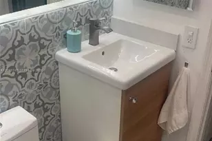 811 SW 11th St, Miami, FL 33129 - Photo 19