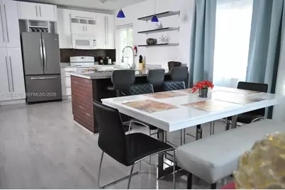 811 SW 11th St #811, Miami, FL 33129 - Photo 3
