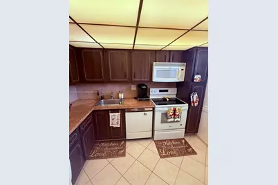 8330 Sands Point Blvd #N208, Tamarac, FL 33321 - Photo 13