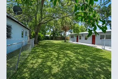 429 NW 14th Ave, Fort Lauderdale, FL 33311 - Photo 3