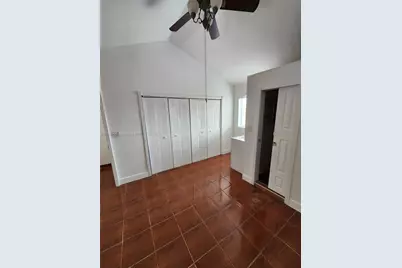 2770 W 61st Pl #202, Hialeah, FL 33016 - Photo 5