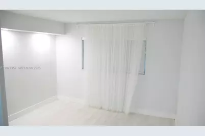 9357 Fontainebleau Blvd #D309, Miami, FL 33172 - Photo 7