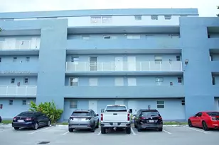 9357 Fontainebleau Blvd, Miami, FL 33172 - Photo 17