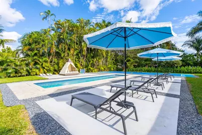 535 N Biscayne River Dr, Miami, FL 33169 - Photo 45