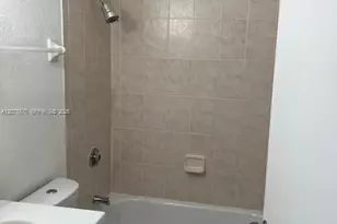 2735 NW 131st St, Opa-Locka, FL 33054 - Photo 13