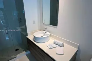 121 NE 34th St, Miami, FL 33137 - Photo 27