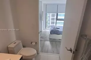 121 NE 34th St, Miami, FL 33137 - Photo 15
