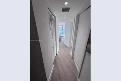 121 NE 34th St #1001, Miami, FL 33137 - Photo 23