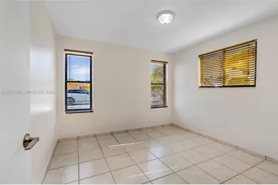 10212 NW 129th St, Hialeah Gardens, FL 33018 - Photo 31