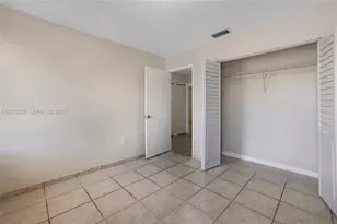 10212 NW 129th St, Hialeah Gardens, FL 33018 - Photo 29