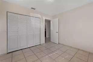 10212 NW 129th St, Hialeah Gardens, FL 33018 - Photo 33