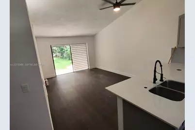 9952 Burl Way #1, Orlando, FL 32817 - Photo 3