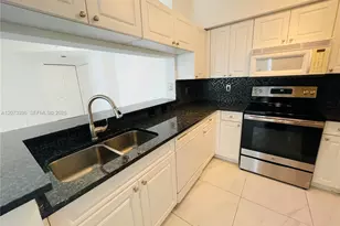 17150 N Bay Rd, Sunny Isles Beach, FL 33160 - Photo 7