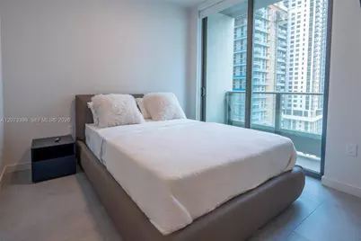 121 NE 5th St #1710, Miami, FL 33132 - Photo 13