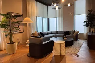 121 NE 5th St, Miami, FL 33132 - Photo 23