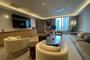 121 NE 5th St, Miami, FL 33132 - Photo 29