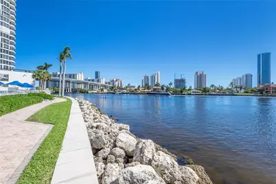 19101 NE 36th Ct #1704, Aventura, FL 33180 - Photo 37