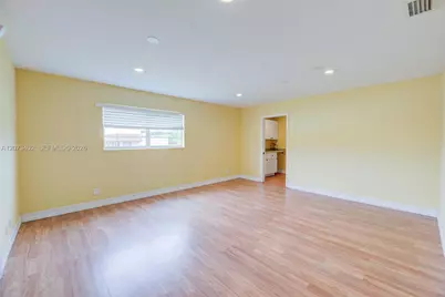 359 10th St, Lake Park, FL 33403 - Photo 13