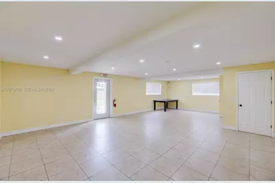359 10th St, Lake Park, FL 33403 - Photo 23