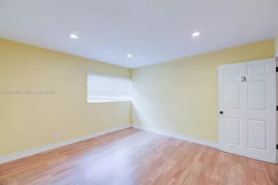 359 10th St, Lake Park, FL 33403 - Photo 19