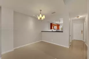 9148 Lime Tree Ln, Pembroke Pines, FL 33024 - Photo 5