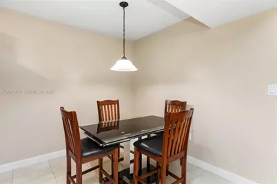 400 Palm Cir W #208, Pembroke Pines, FL 33025 - Photo 13