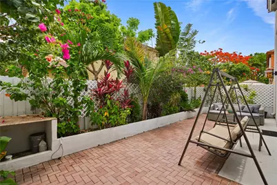 8741 NW 110th Ave, Doral, FL 33178 - Photo 23