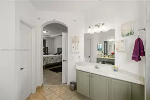 8741 NW 110th Ave, Doral, FL 33178 - Photo 35
