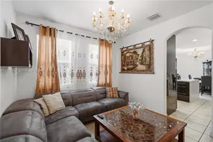8741 NW 110th Ave, Doral, FL 33178 - Photo 11