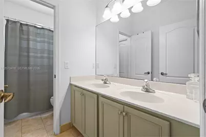 8741 NW 110th Ave, Doral, FL 33178 - Photo 39