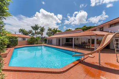 8390 SW 2nd St, Miami, FL 33144 - Photo 17