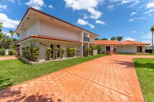 8390 SW 2nd St, Miami, FL 33144 - Photo 3