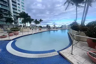 253 NE 2nd St, Miami, FL 33132 - Photo 9