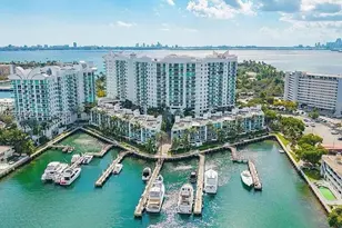 7910 Harbor Island Dr, North Bay Village, FL 33141 - Photo 5