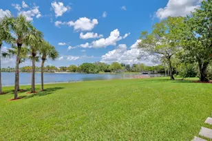 2710 Walkers Way, Weston, FL 33331 - Photo 9