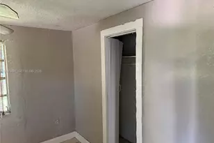 3035 NW 55th St, Miami, FL 33142 - Photo 15