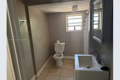 3035 NW 55th St, Miami, FL 33142 - Photo 7