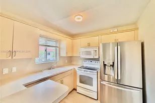 3481 Briar Bay Blvd, West Palm Beach, FL 33411 - Photo 11