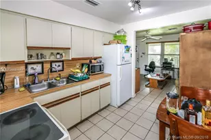 2274 SW 44th St, Fort Lauderdale, FL 33312 - Photo 11