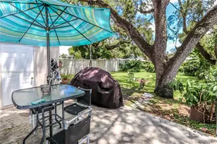 2274 SW 44th St, Fort Lauderdale, FL 33312 - Photo 13