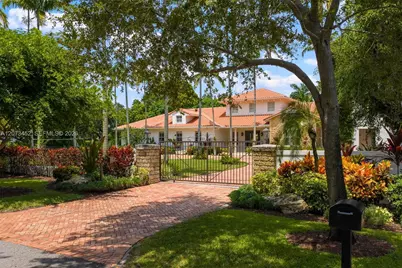 6235 Rolling Road Dr, Pinecrest, FL 33156 - Photo 19