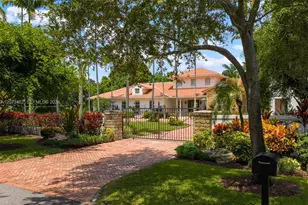 6235 Rolling Rd Dr, Pinecrest, FL 33156 - Photo 19